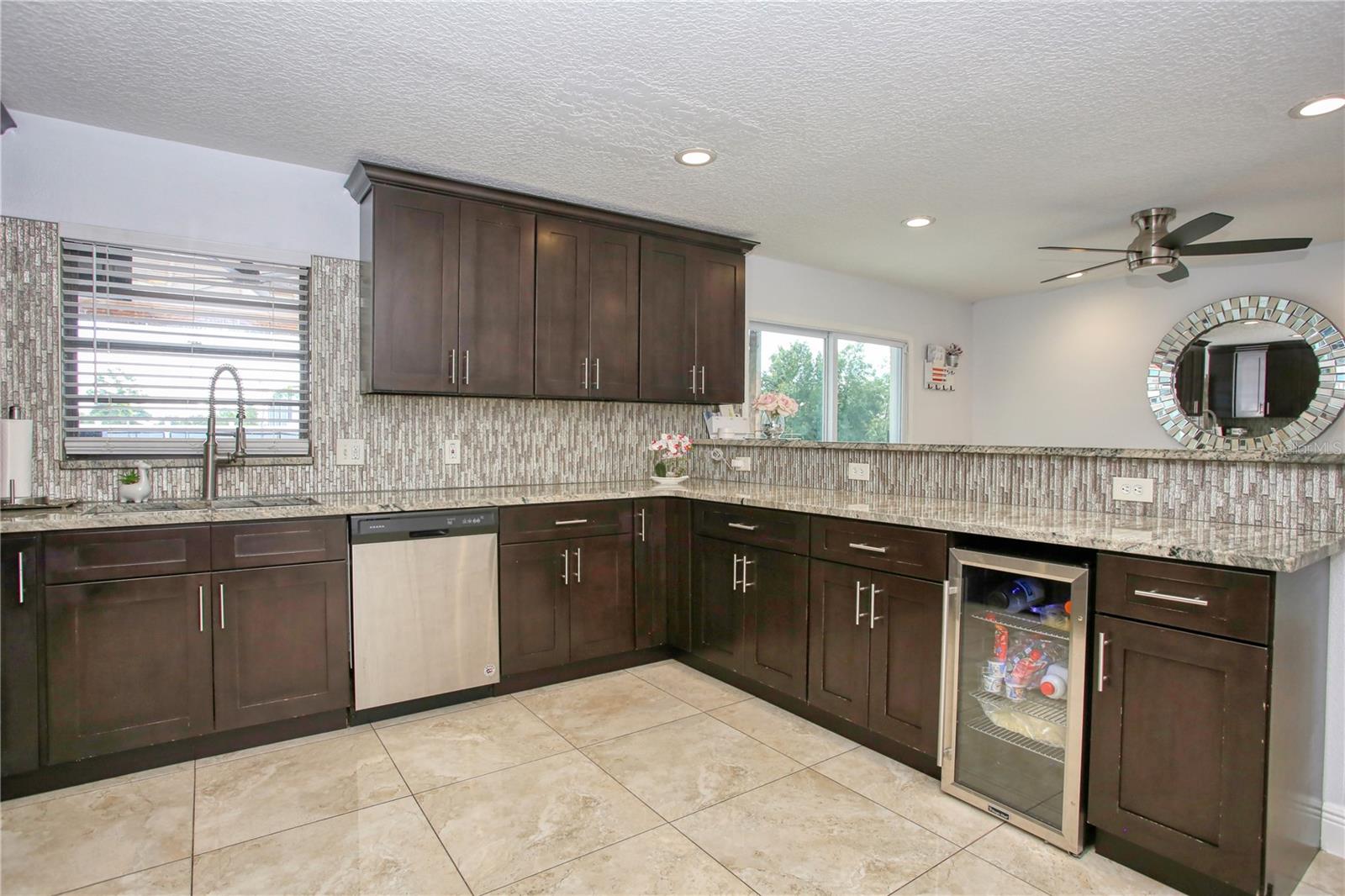 711 CYPRESS AVE, ORANGE CITY, FL, 32763