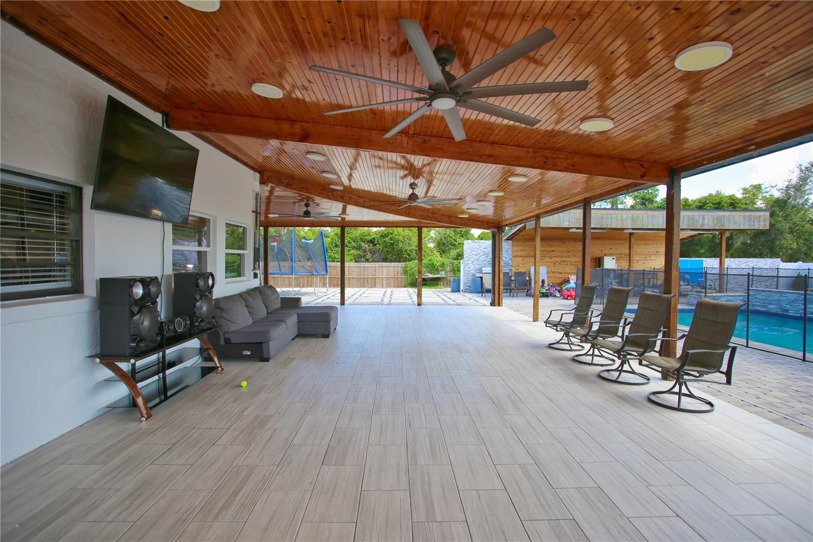 711 CYPRESS AVE, ORANGE CITY, FL, 32763