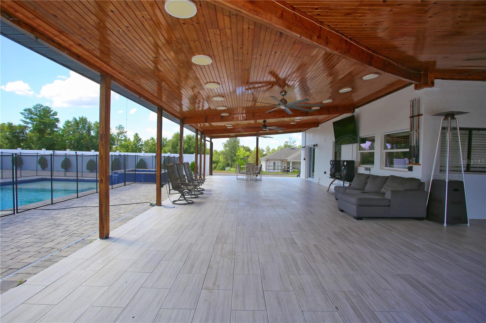 711 CYPRESS AVE, ORANGE CITY, FL, 32763