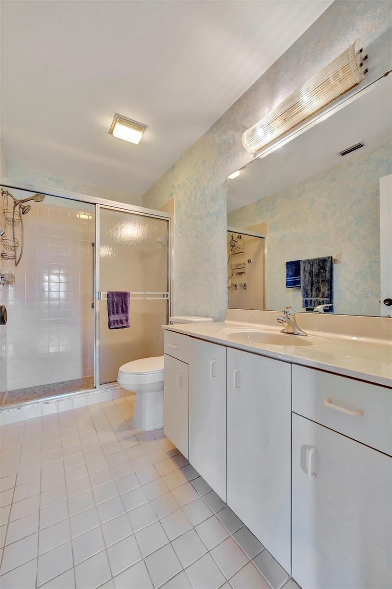 646 IRONWOOD CIR #127, VENICE, FL, 34292