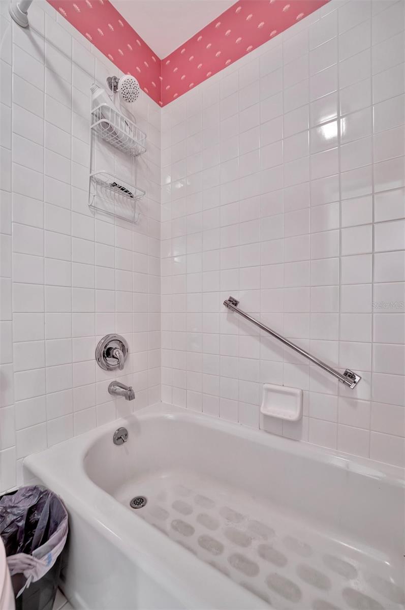 646 IRONWOOD CIR #127, VENICE, FL, 34292