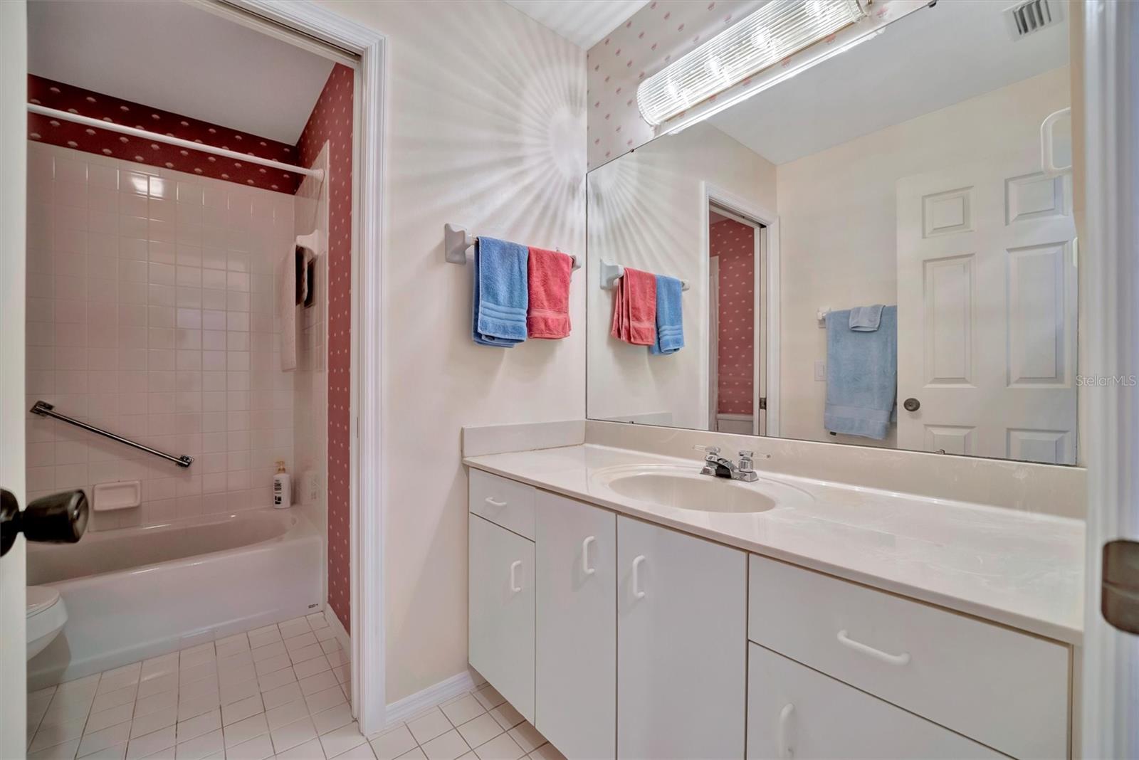 646 IRONWOOD CIR #127, VENICE, FL, 34292