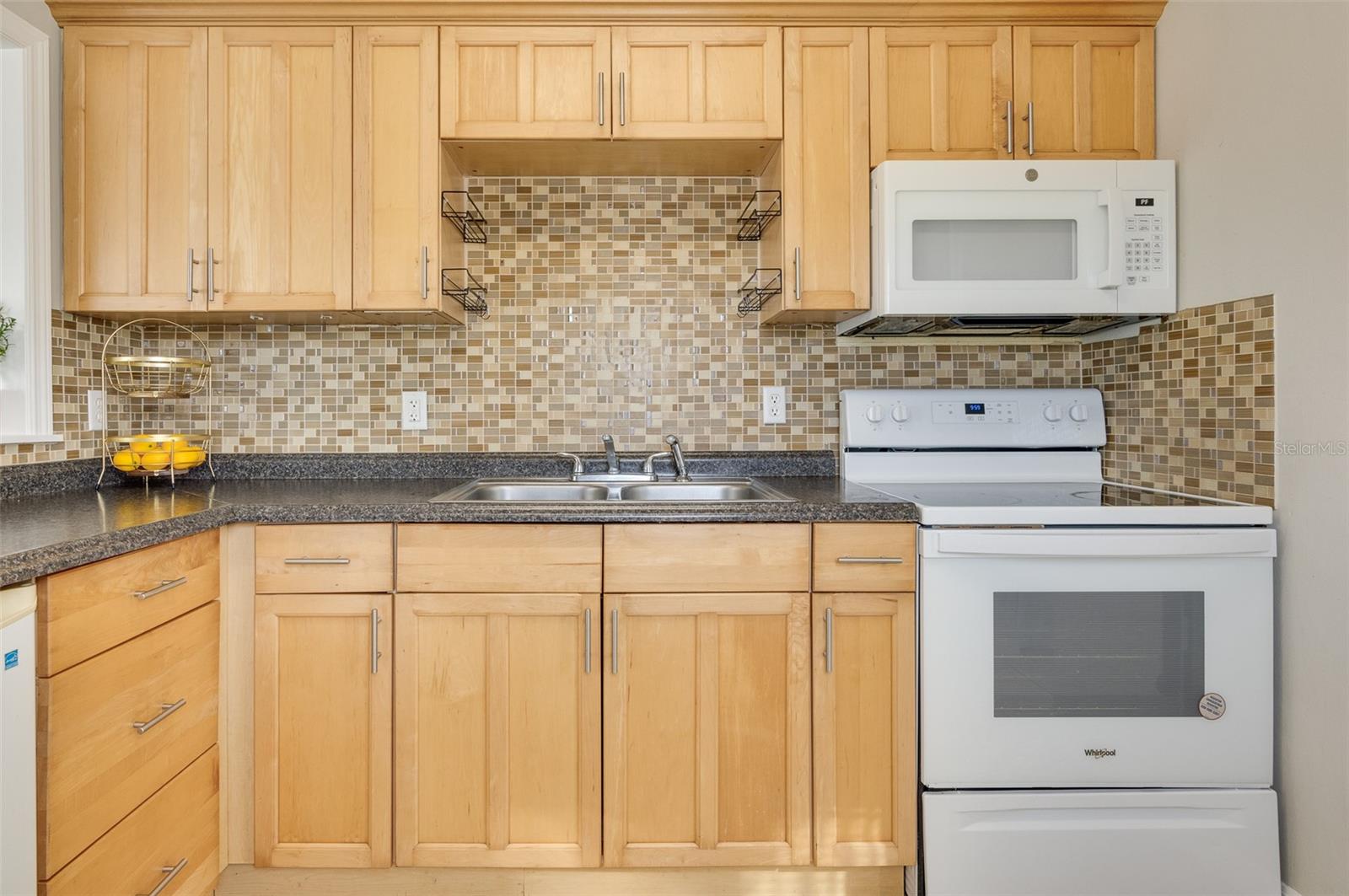 3046 35TH AVE N, ST PETERSBURG, FL, 33713