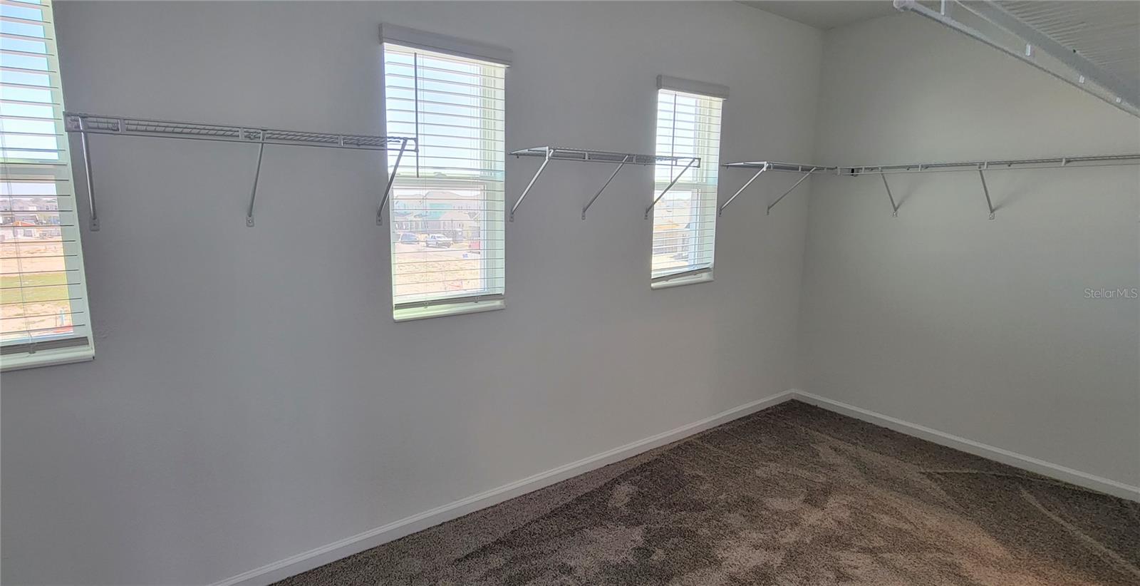 2587 RUNNERS CIR, CLERMONT, FL, 34714
