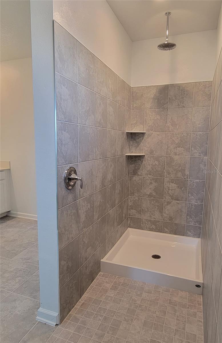 2587 RUNNERS CIR, CLERMONT, FL, 34714