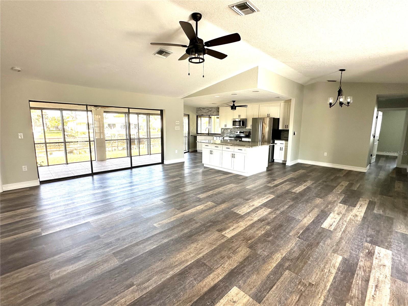 525 MEDICI CT, PUNTA GORDA, FL, 33950