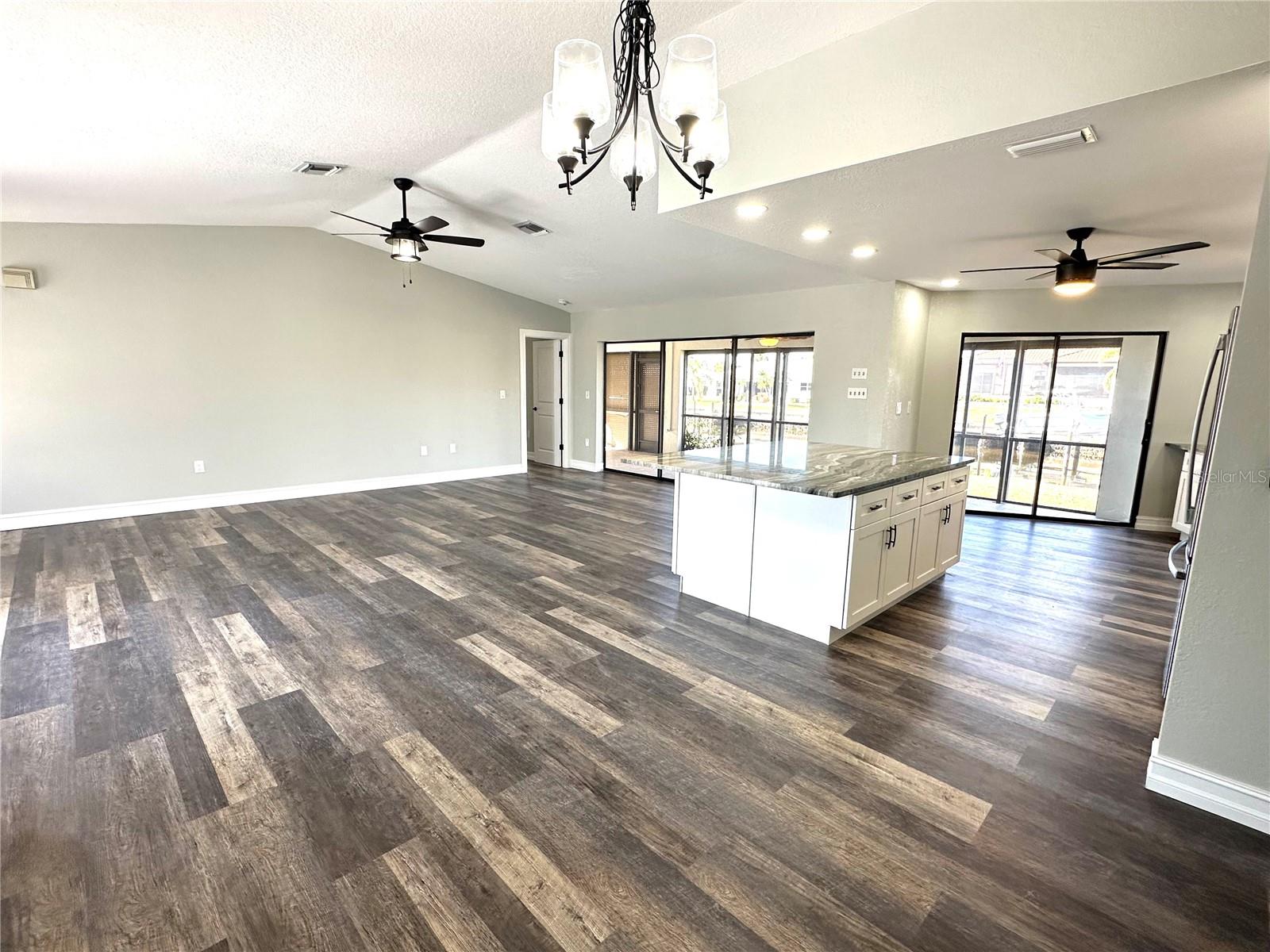 525 MEDICI CT, PUNTA GORDA, FL, 33950
