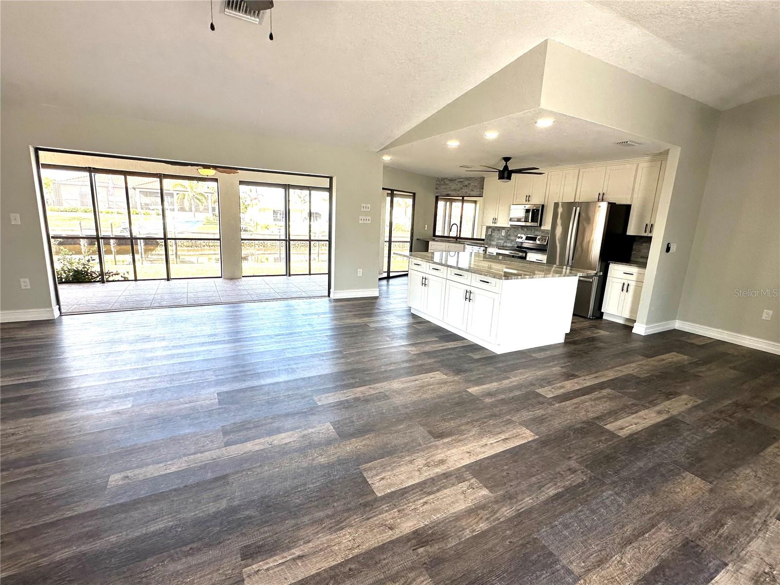 525 MEDICI CT, PUNTA GORDA, FL, 33950