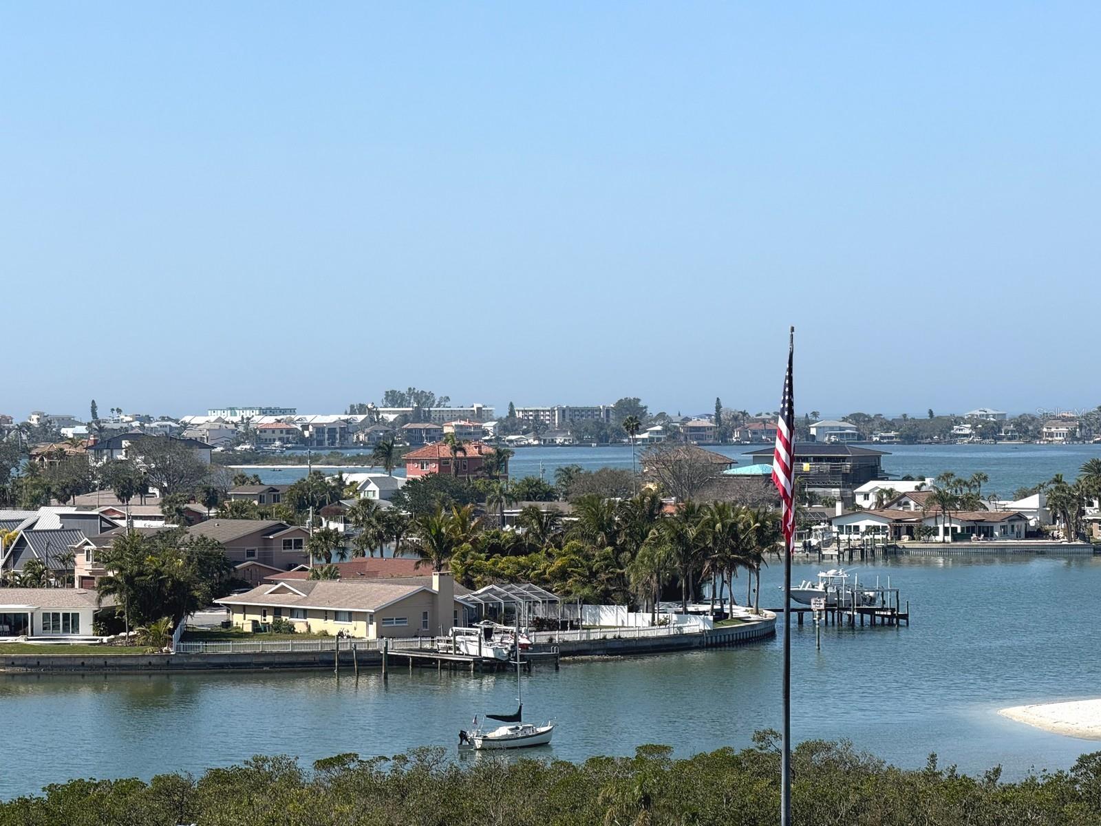 100 BLUFF VIEW DR #401A, BELLEAIR BLUFFS, FL, 33770