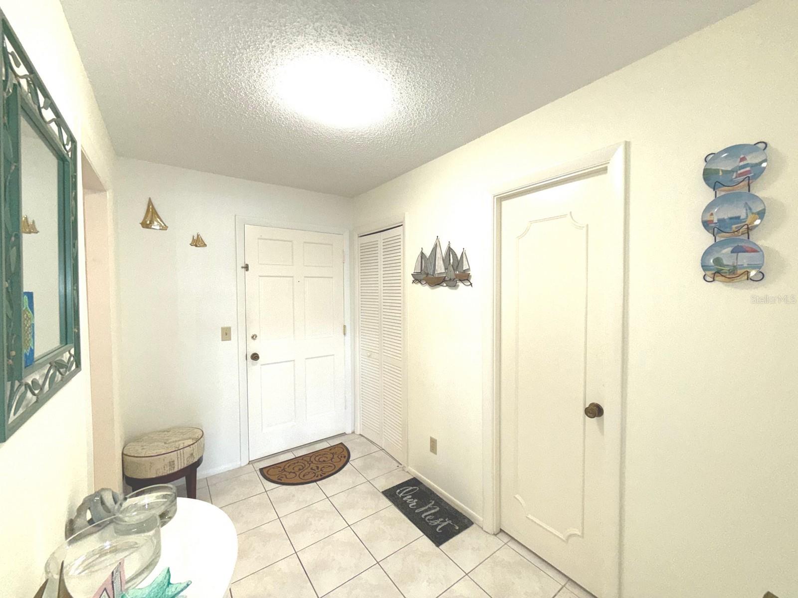 100 BLUFF VIEW DR #401A, BELLEAIR BLUFFS, FL, 33770