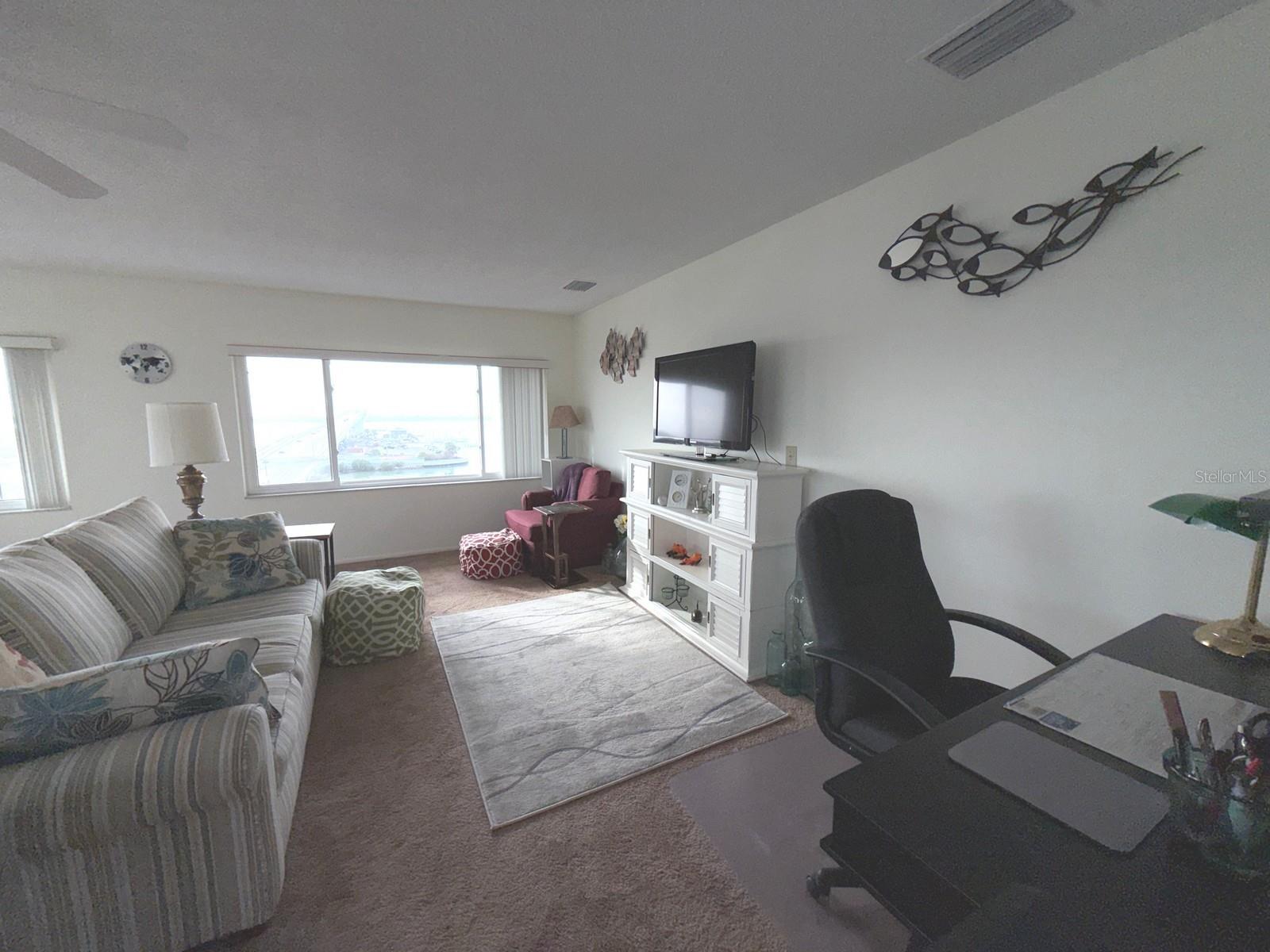 100 BLUFF VIEW DR #401A, BELLEAIR BLUFFS, FL, 33770