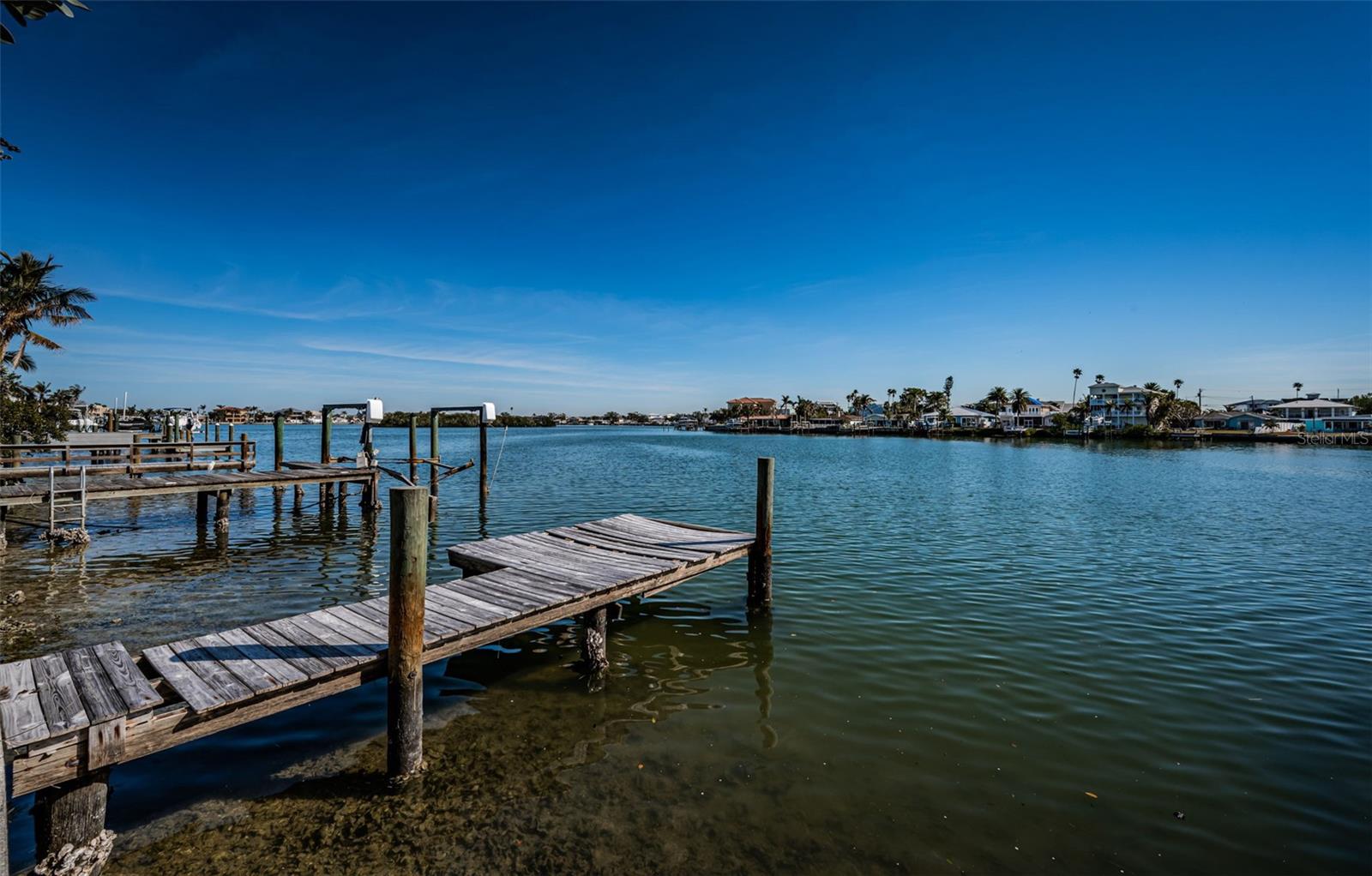 1215 BAY SHORE BLVD, INDIAN ROCKS BEACH, FL, 33785