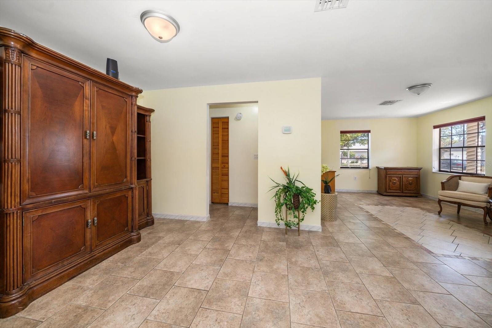 5117 ROANOKE DR, HOLIDAY, FL, 34690