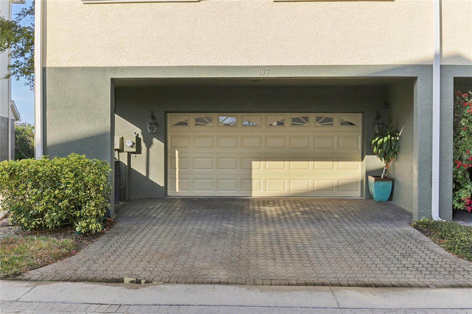 10144 ARBOR RUN DR #107, TAMPA, FL, 33647
