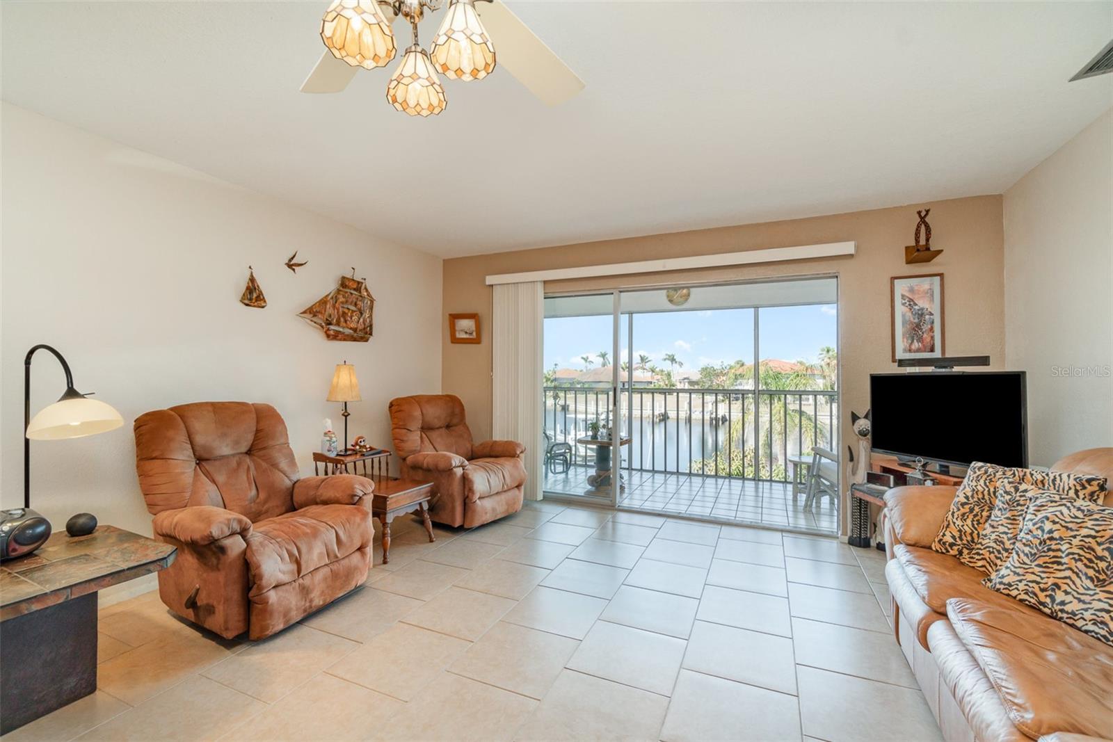 2700 MAGDALINA DR #2B, PUNTA GORDA, FL, 33950