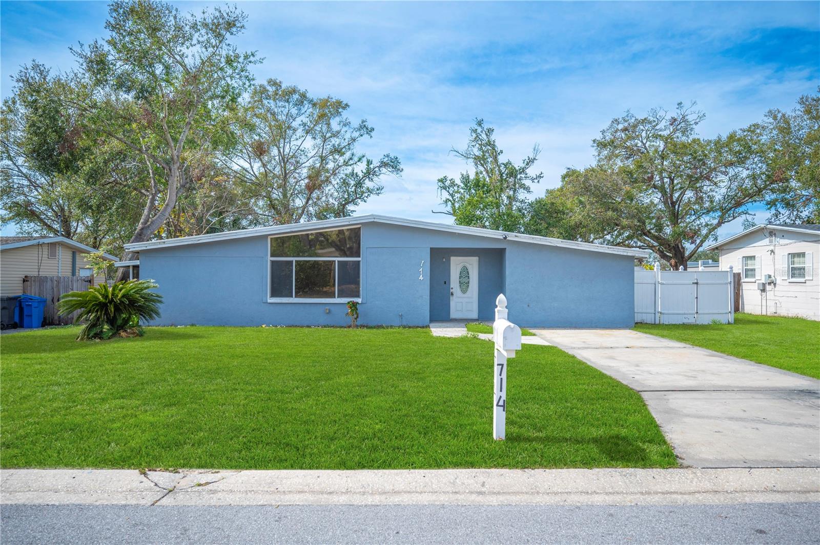 714 W EVERINA CIR, BRANDON, FL, 33510