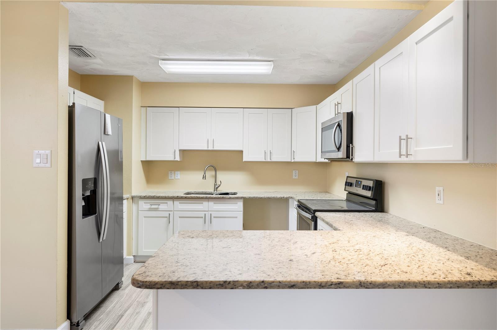 714 W EVERINA CIR, BRANDON, FL, 33510
