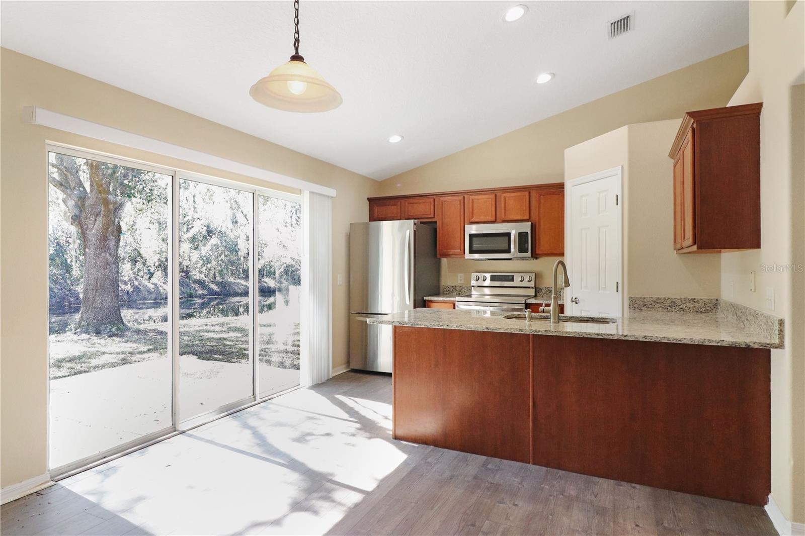 870 VINDALE RD, TAVARES, FL, 32778