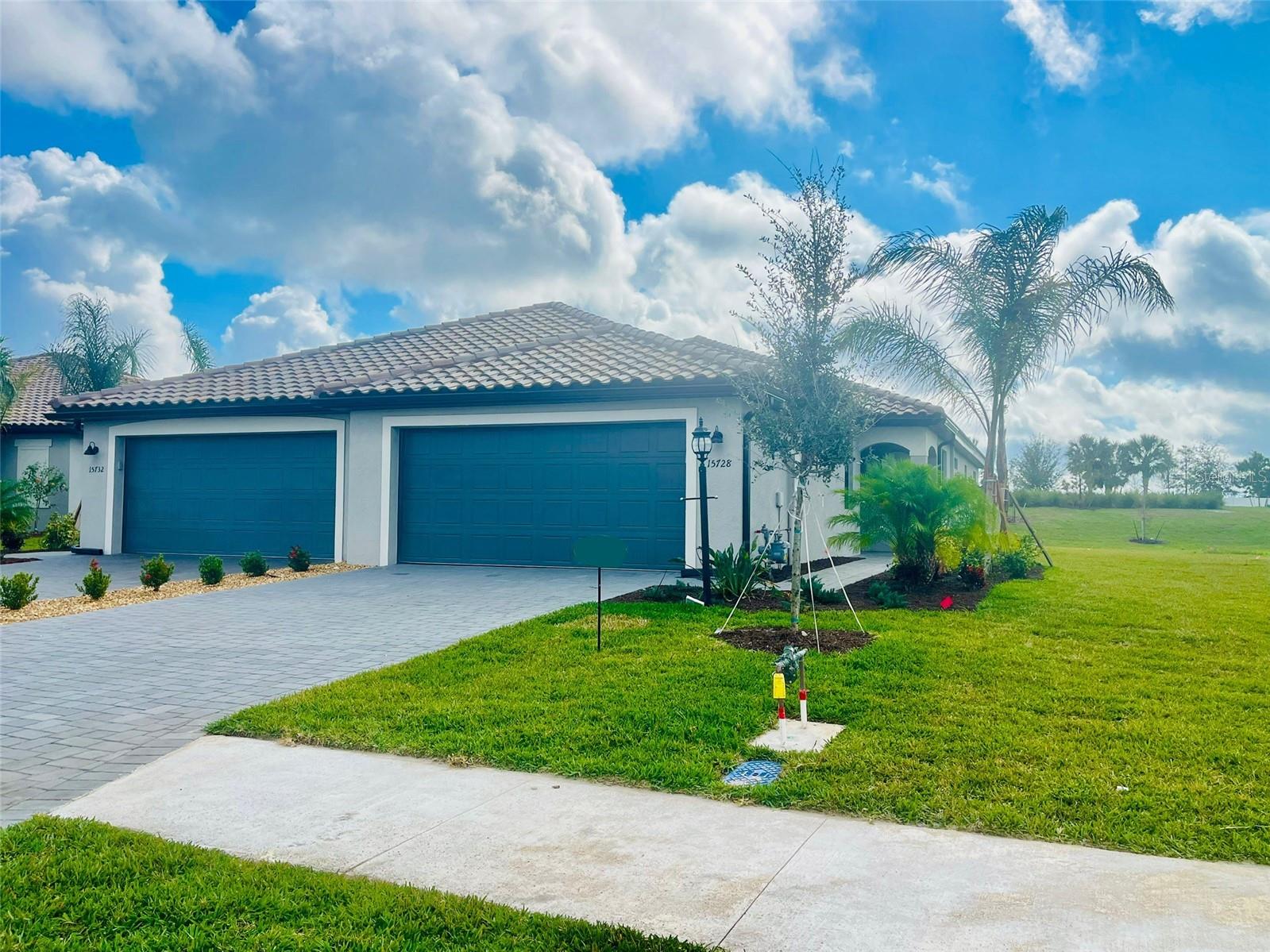 15728 SUNNY DAY DR, BRADENTON, FL, 34211