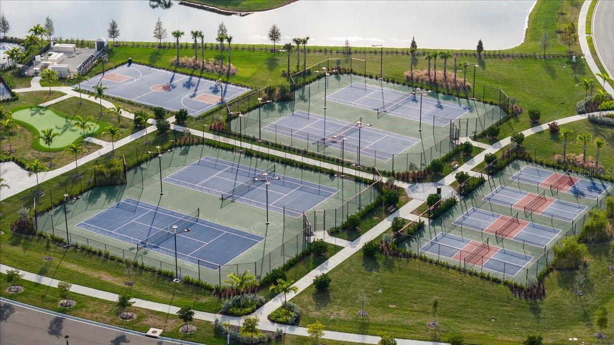 15728 SUNNY DAY DR, BRADENTON, FL, 34211