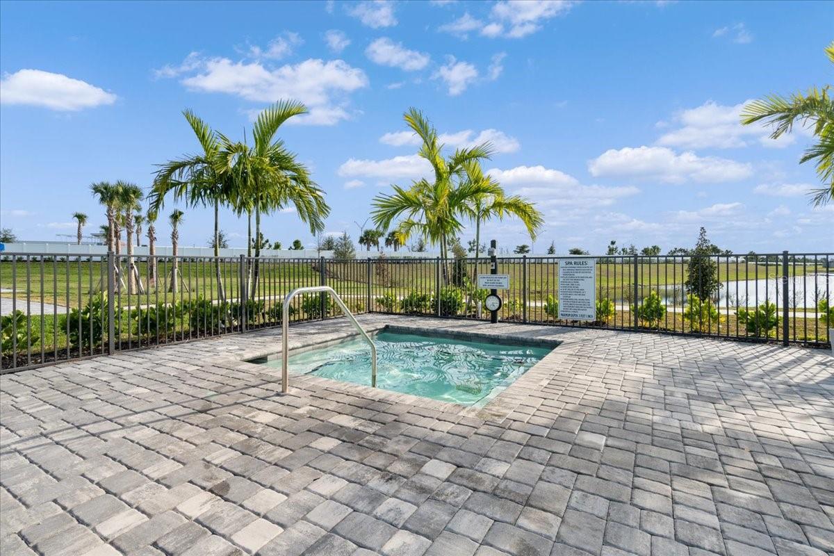 15728 SUNNY DAY DR, BRADENTON, FL, 34211