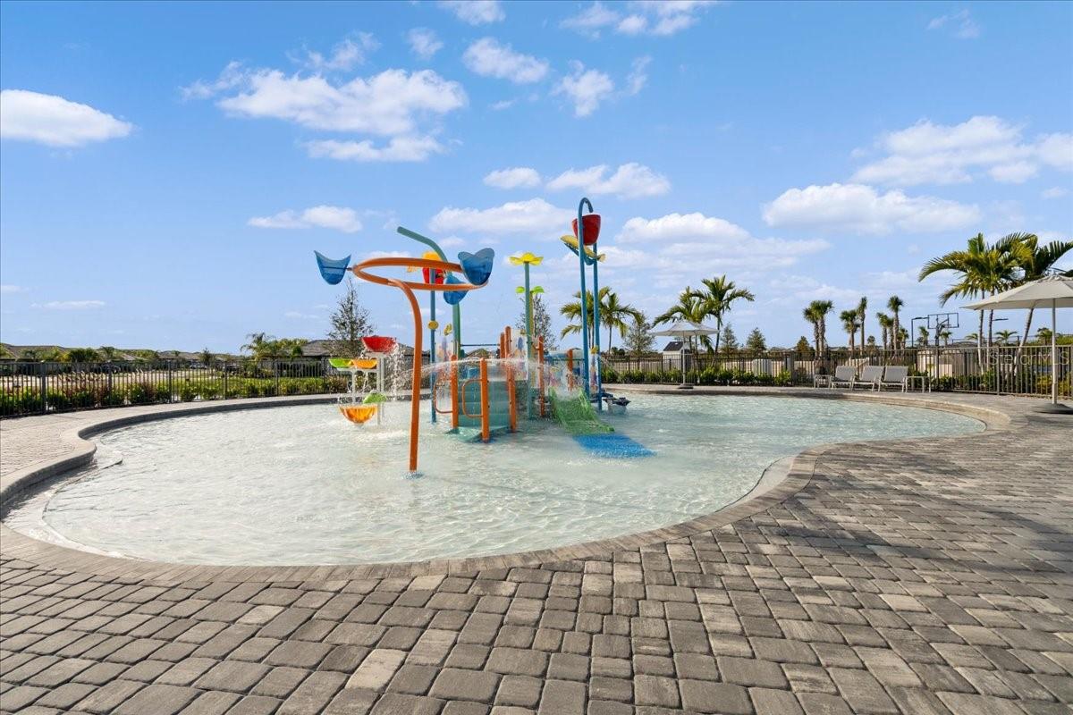 15728 SUNNY DAY DR, BRADENTON, FL, 34211