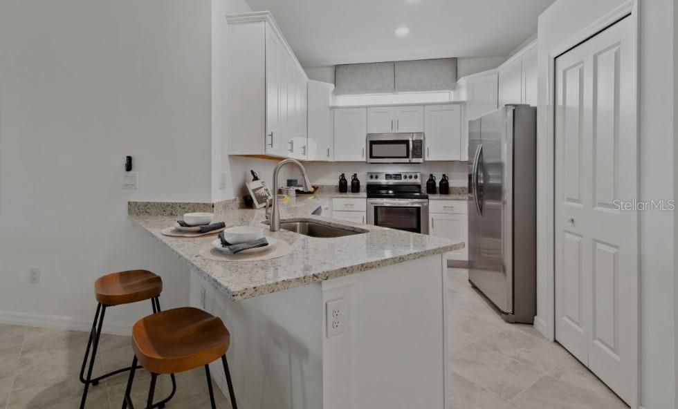 15728 SUNNY DAY DR, BRADENTON, FL, 34211