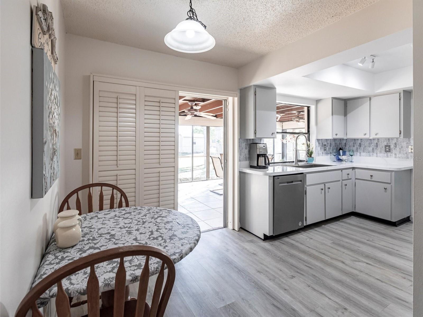 18719 VAN NUYS CIR, PORT CHARLOTTE, FL, 33948