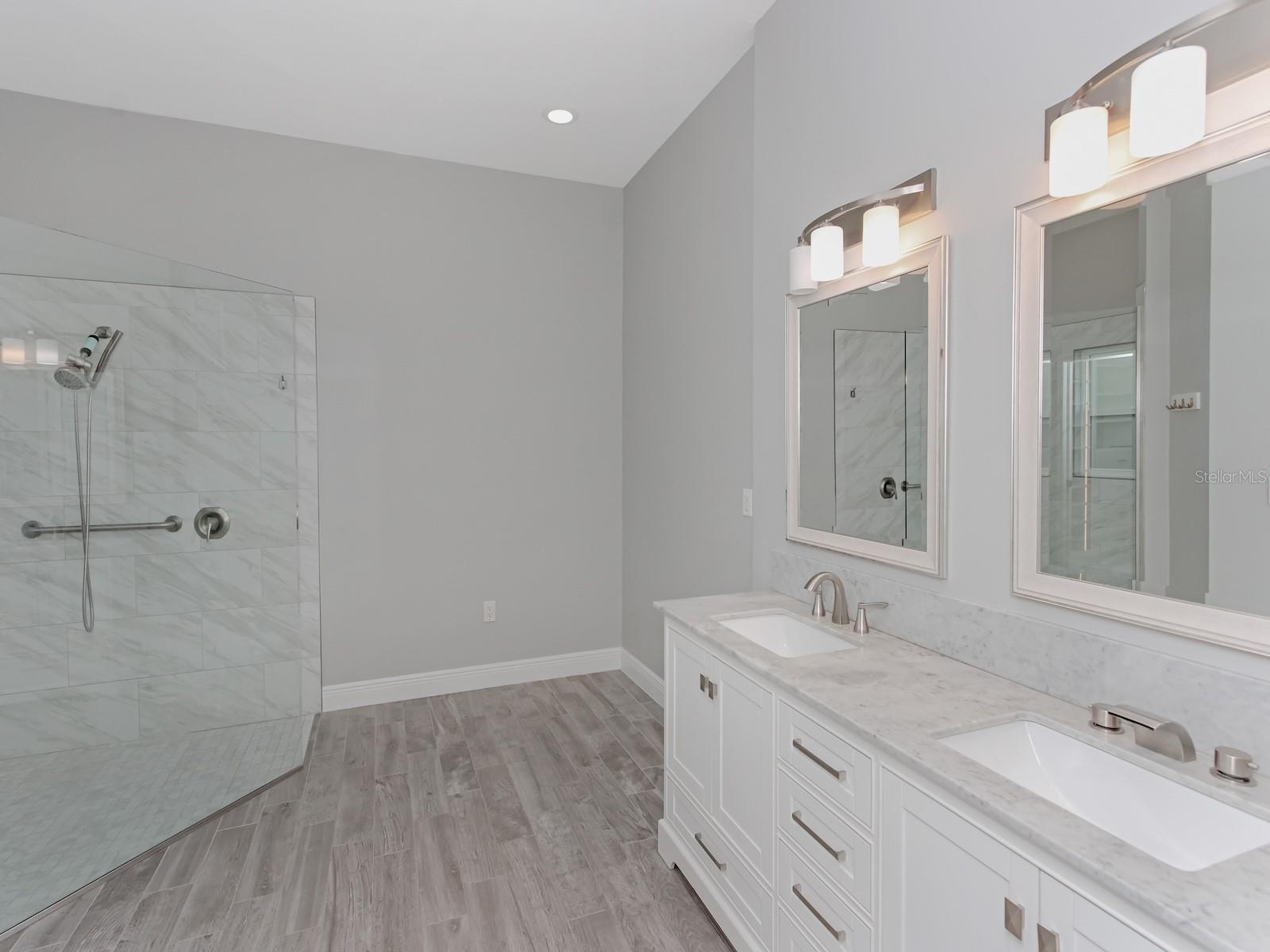 7733 BELVOIR DR, ORLANDO, FL, 32835