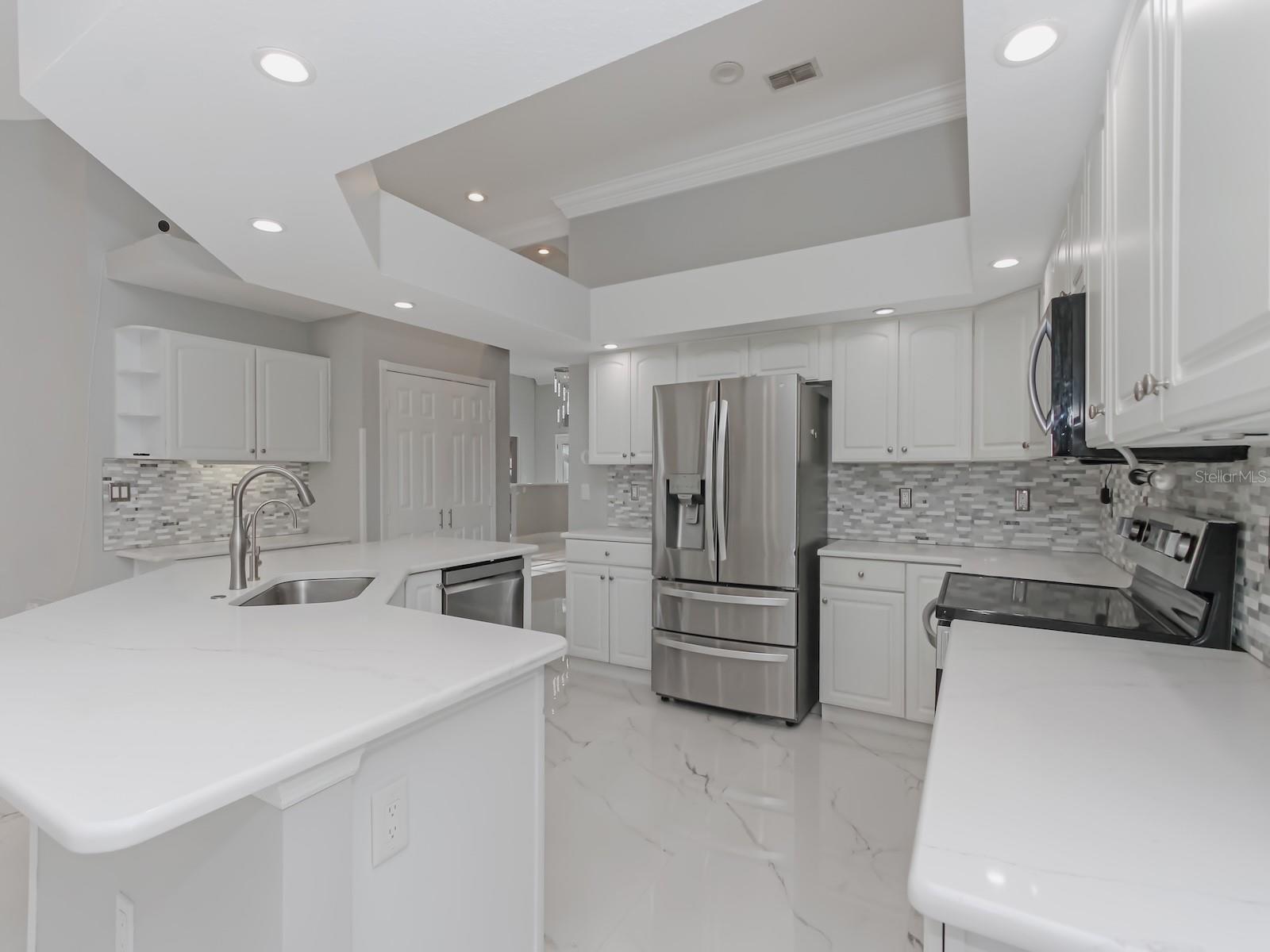 7733 BELVOIR DR, ORLANDO, FL, 32835