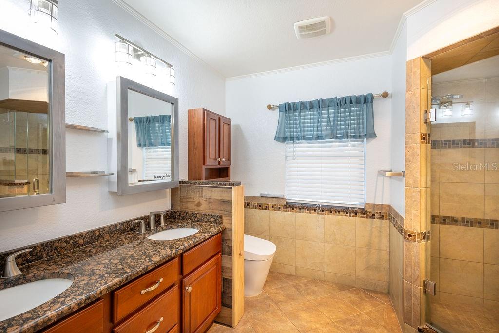 115 N LAKE FLORENCE DR, WINTER HAVEN, FL, 33884