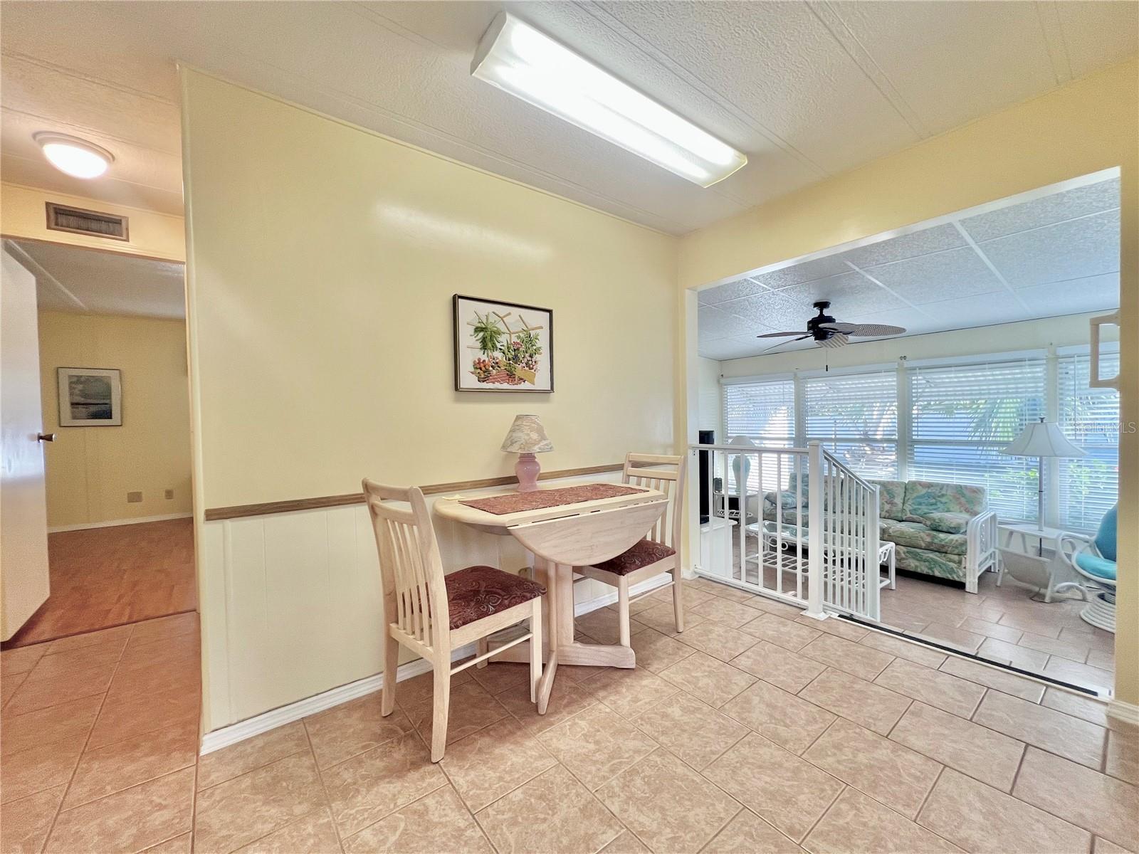 1100 BELCHER RD S #706, LARGO, FL, 33771