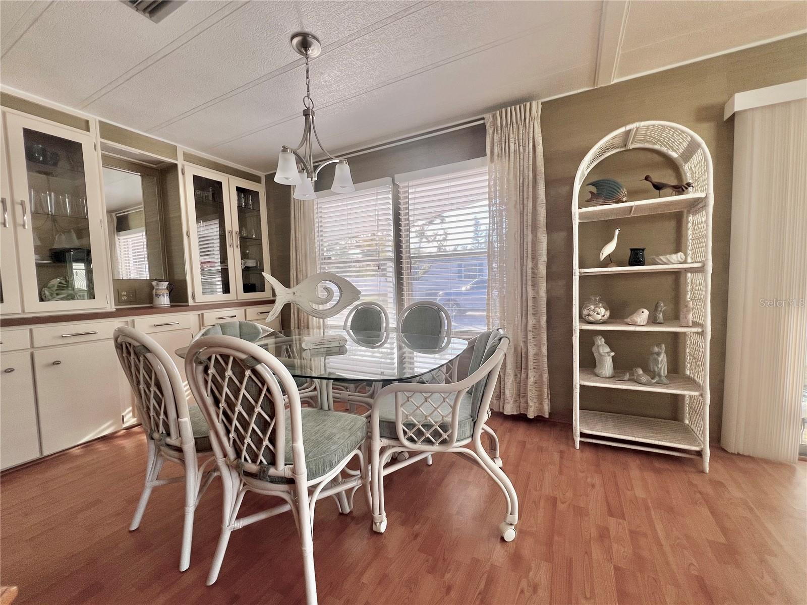 1100 BELCHER RD S #706, LARGO, FL, 33771