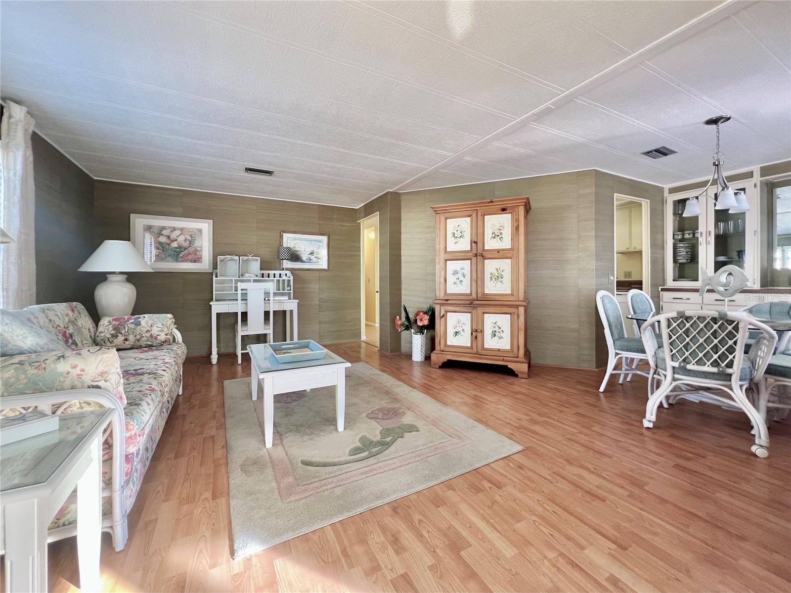 1100 BELCHER RD S #706, LARGO, FL, 33771