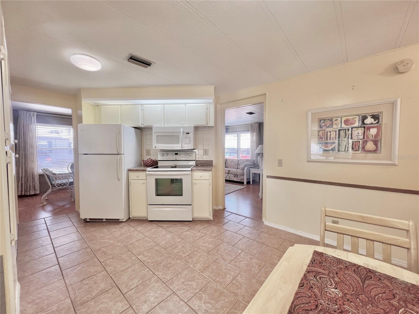 1100 BELCHER RD S #706, LARGO, FL, 33771
