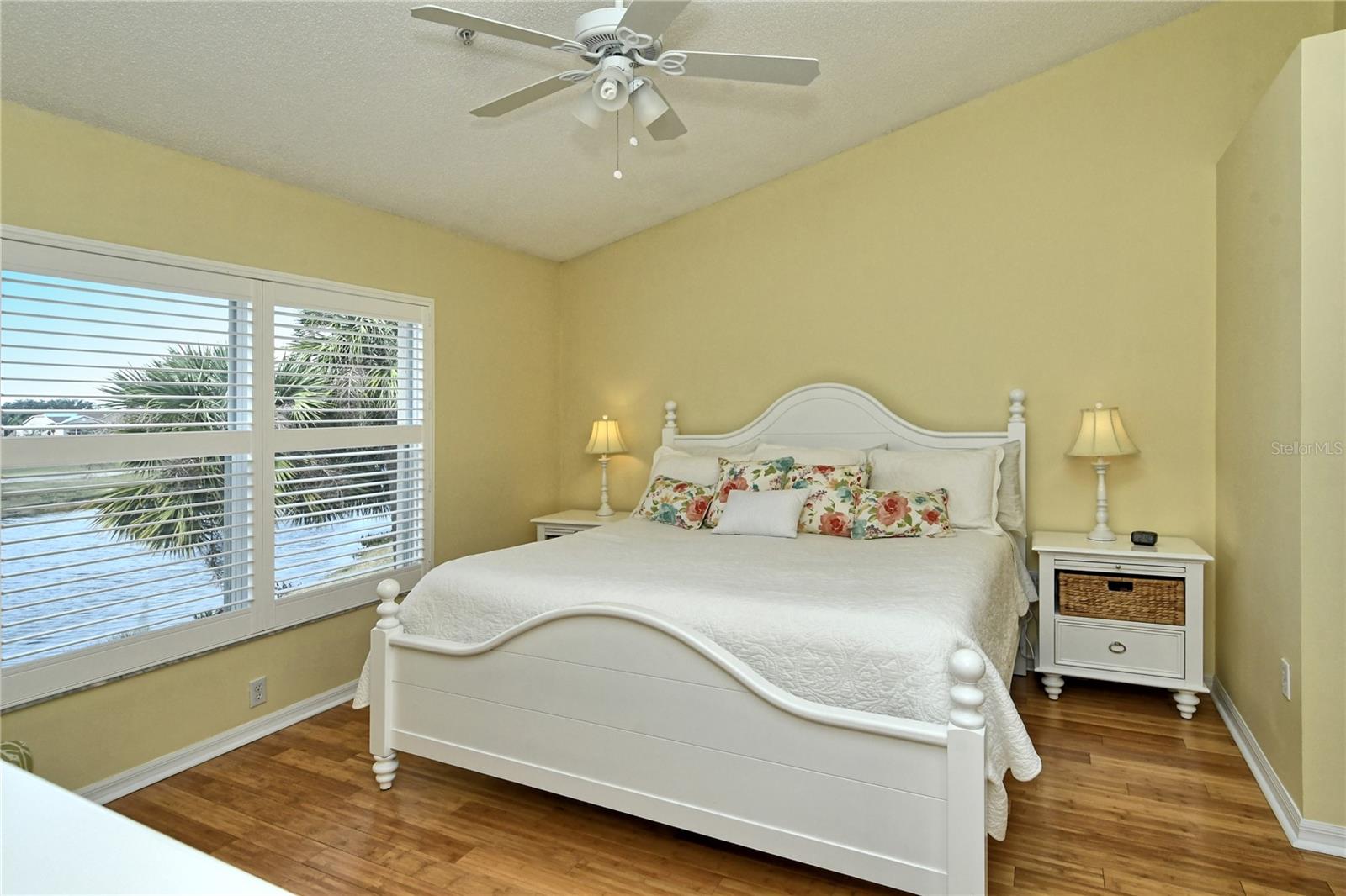 A4638706 Property Photo