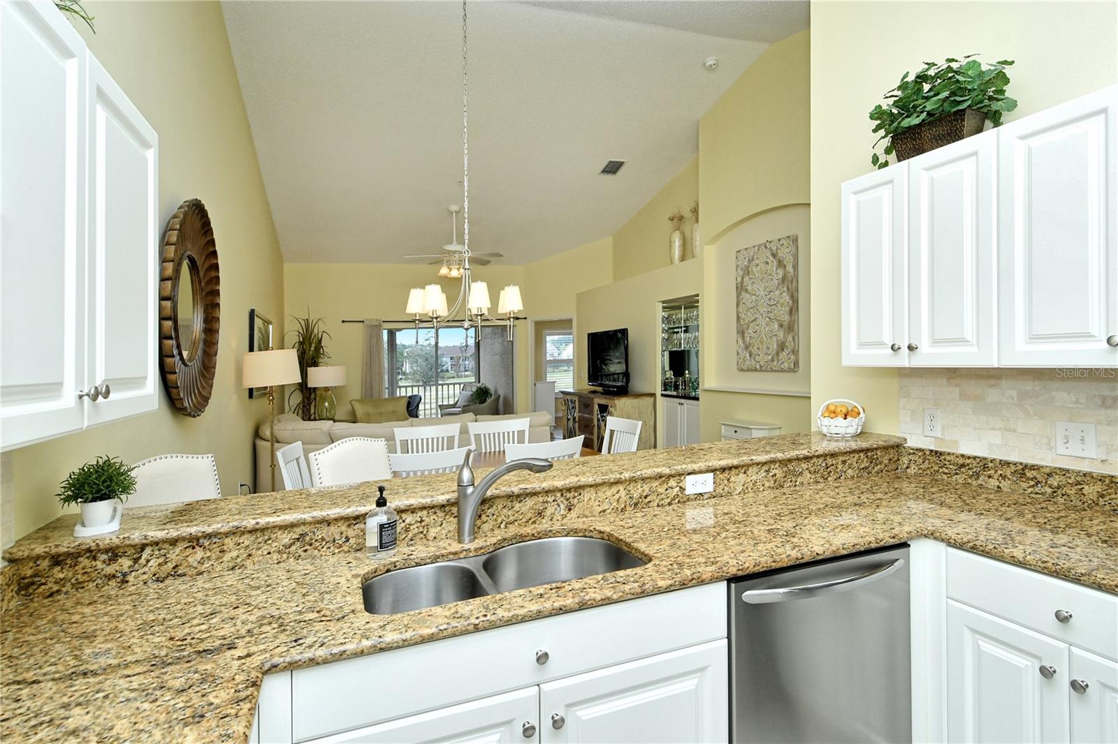 A4638706 Property Photo