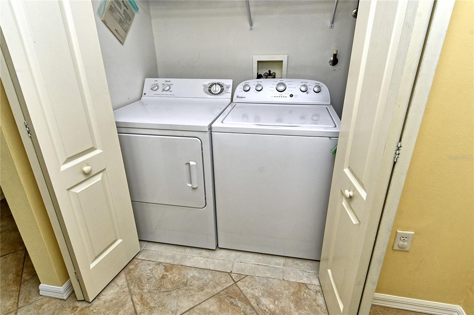 A4638706 Property Photo