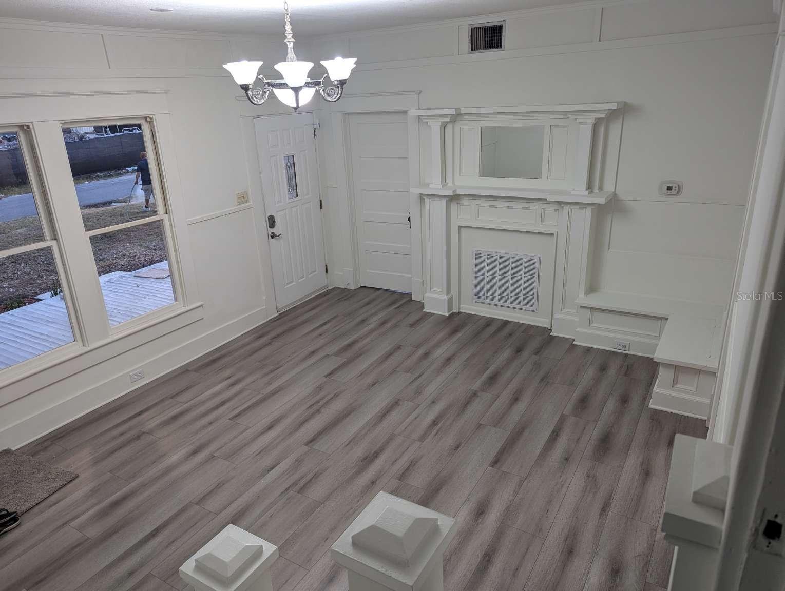 1404 W GRANFIELD AVE, PLANT CITY, FL, 33563