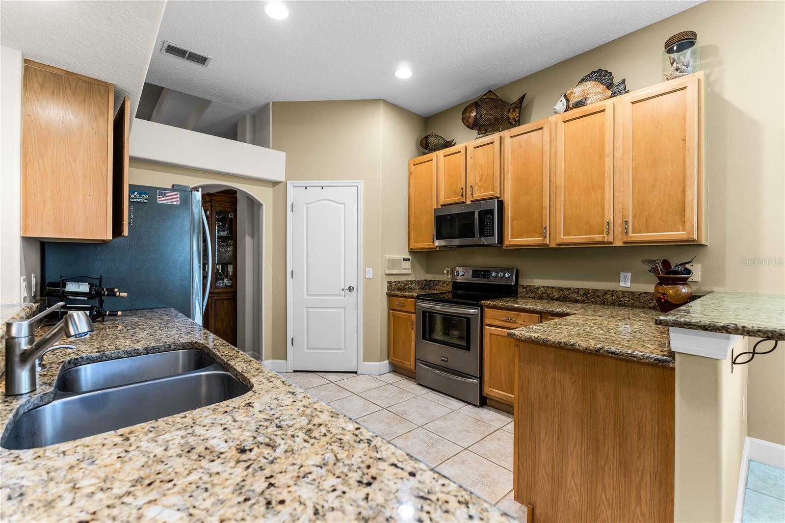 4 ARIKA AT LIONSPAW, DAYTONA BEACH, FL, 32124