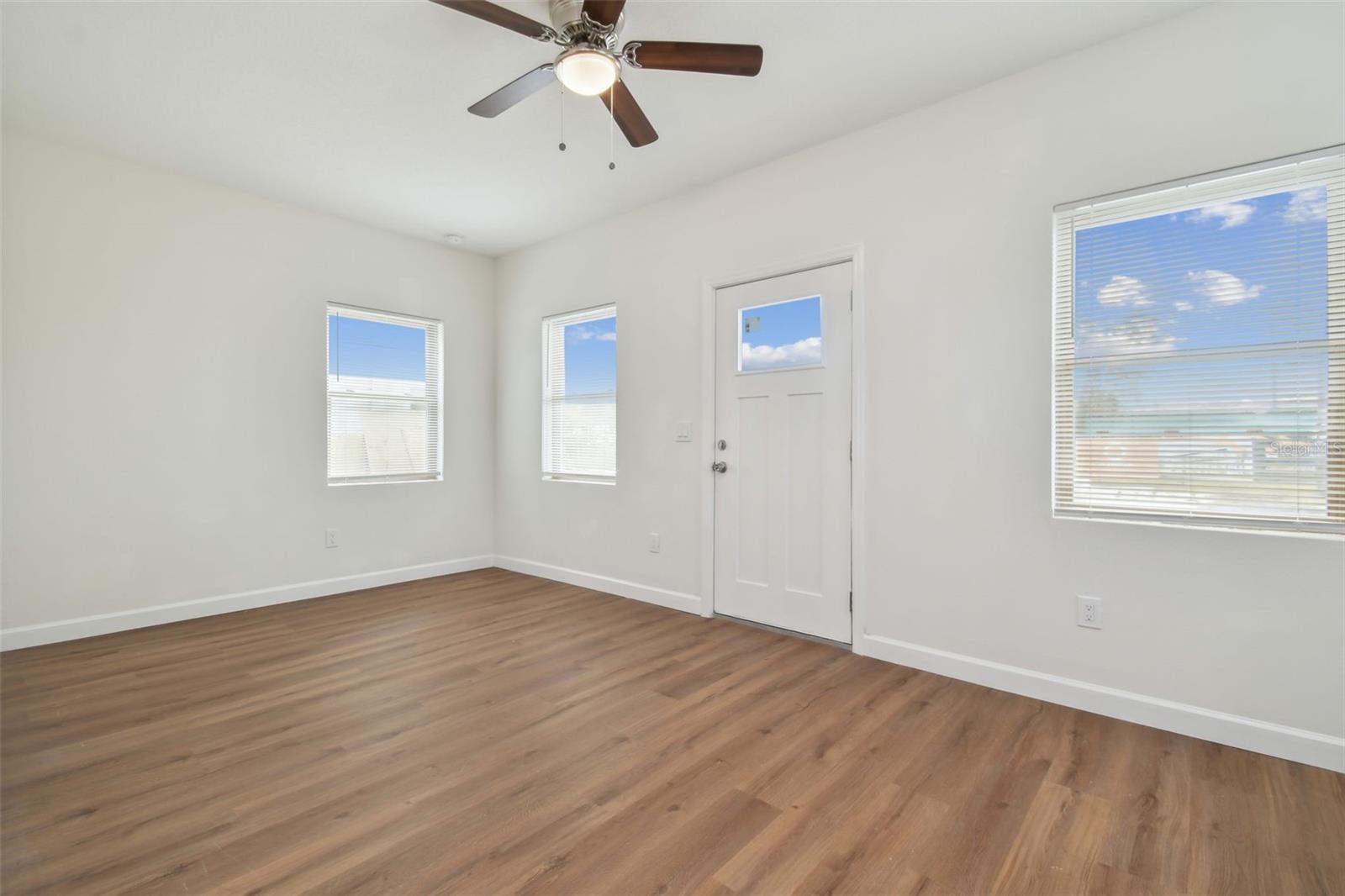 2204 E 12TH AVE, TAMPA, FL, 33605