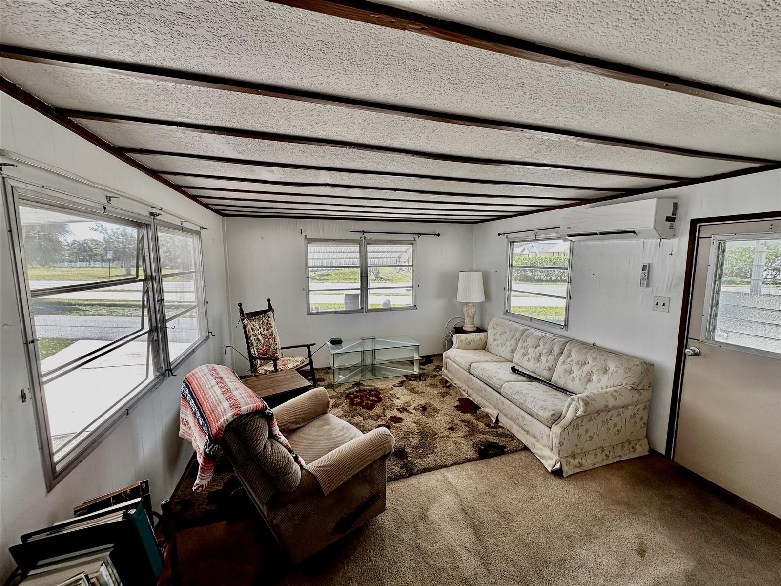 A4638721 Property Photo