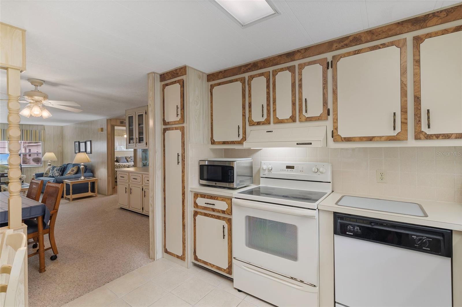 C7504497 Property Photo