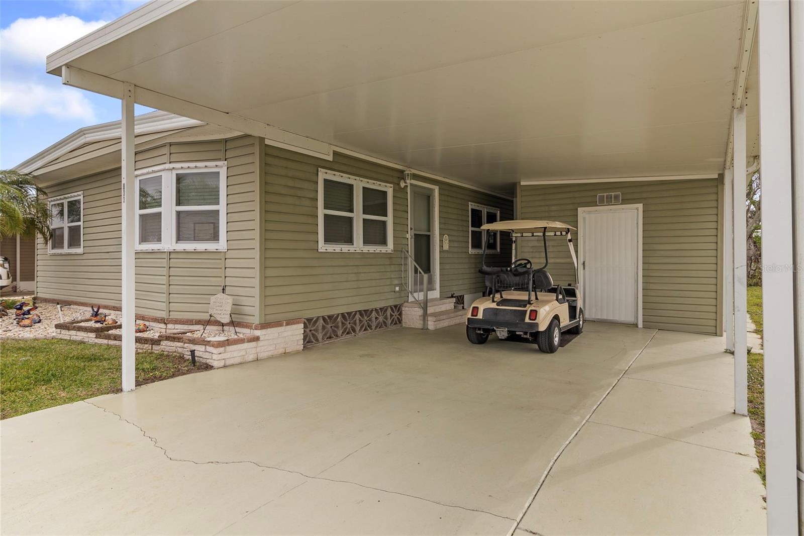 C7504497 Property Photo