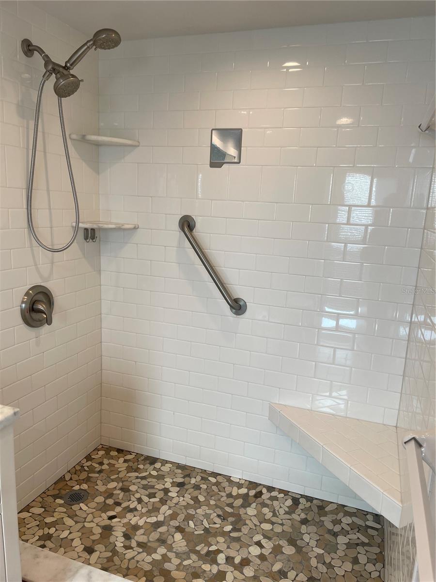 4900 38TH WAY S #201, ST PETERSBURG, FL, 33711