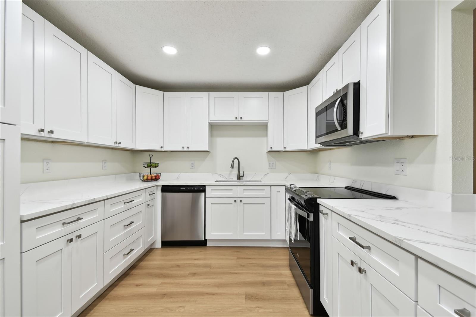 2335 HERON CIR, CLEARWATER, FL, 33762