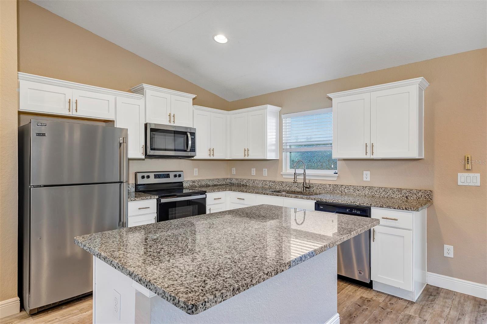 21 JUNIPER LOOP CIR, OCALA, FL, 34480