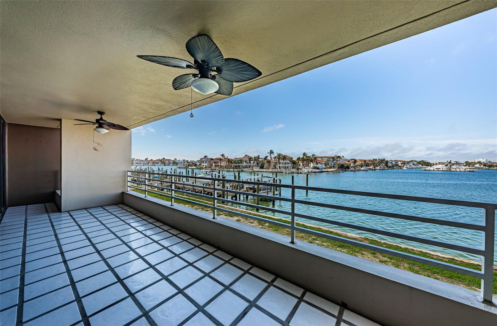 2775 KIPPS COLONY DR S #105, GULFPORT, FL, 33707