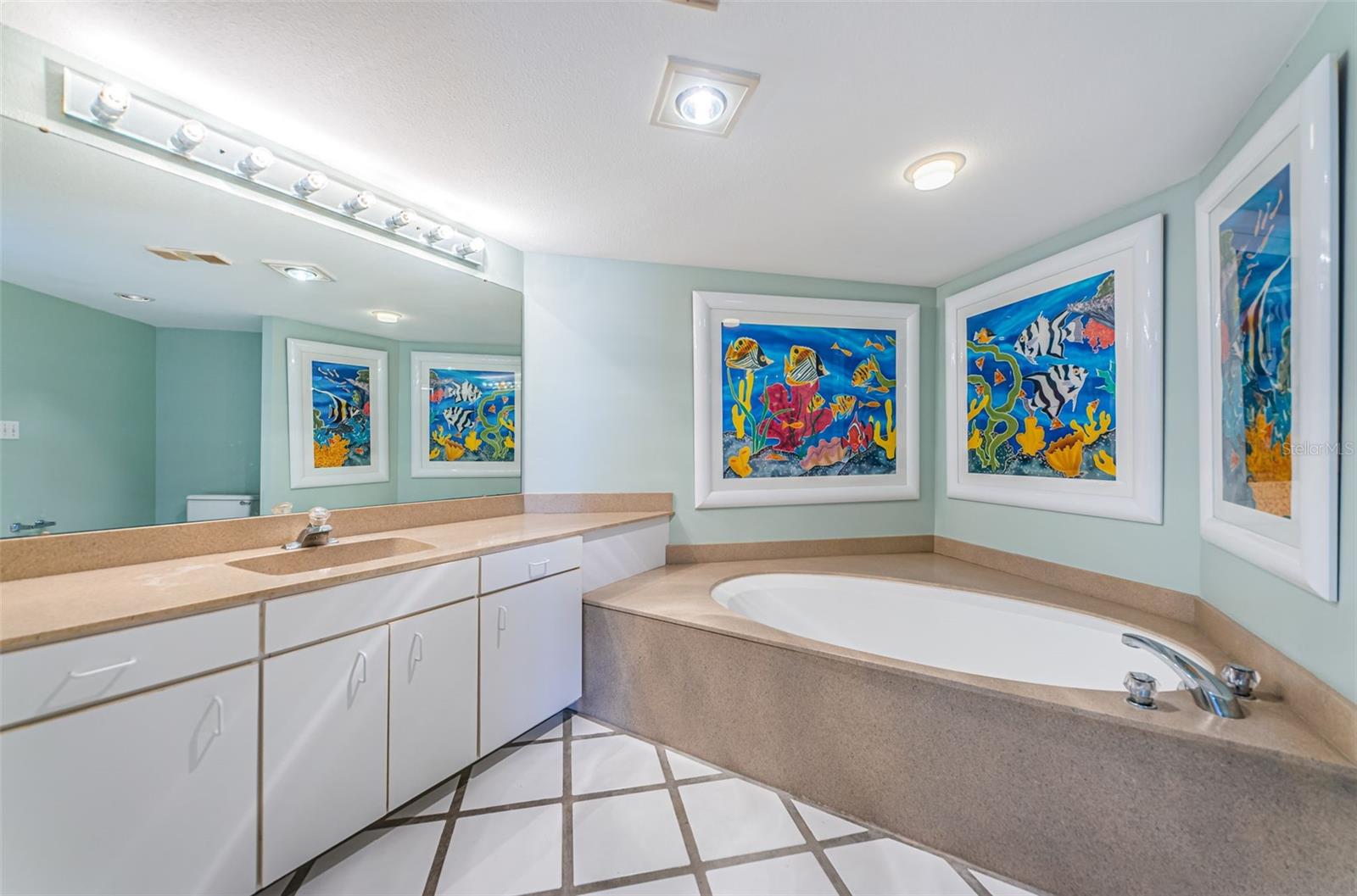 2775 KIPPS COLONY DR S #105, GULFPORT, FL, 33707