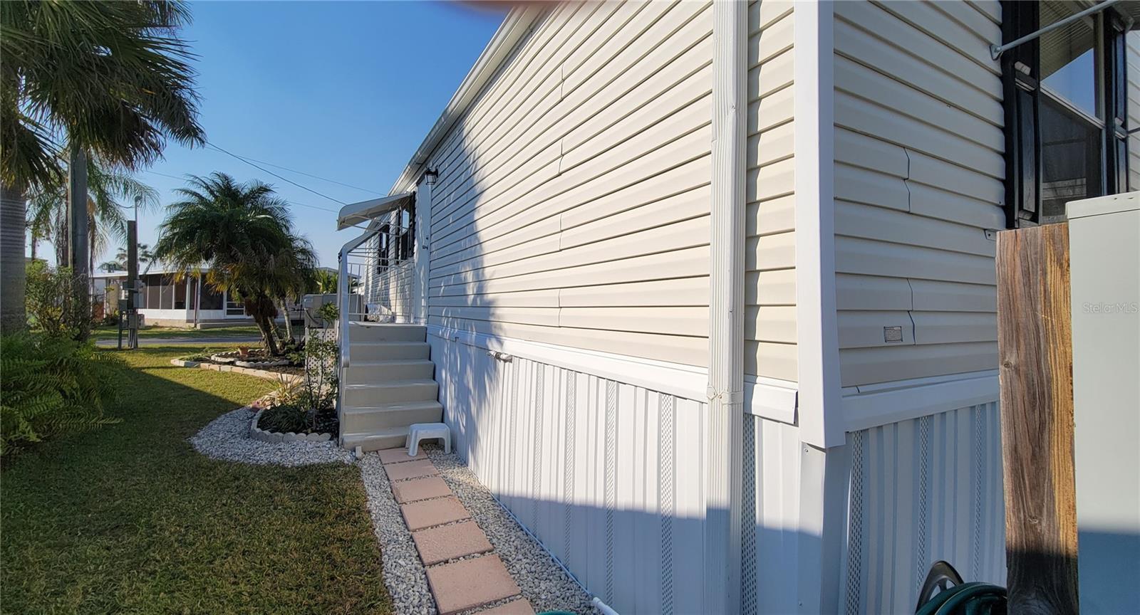 C7504570 Property Photo